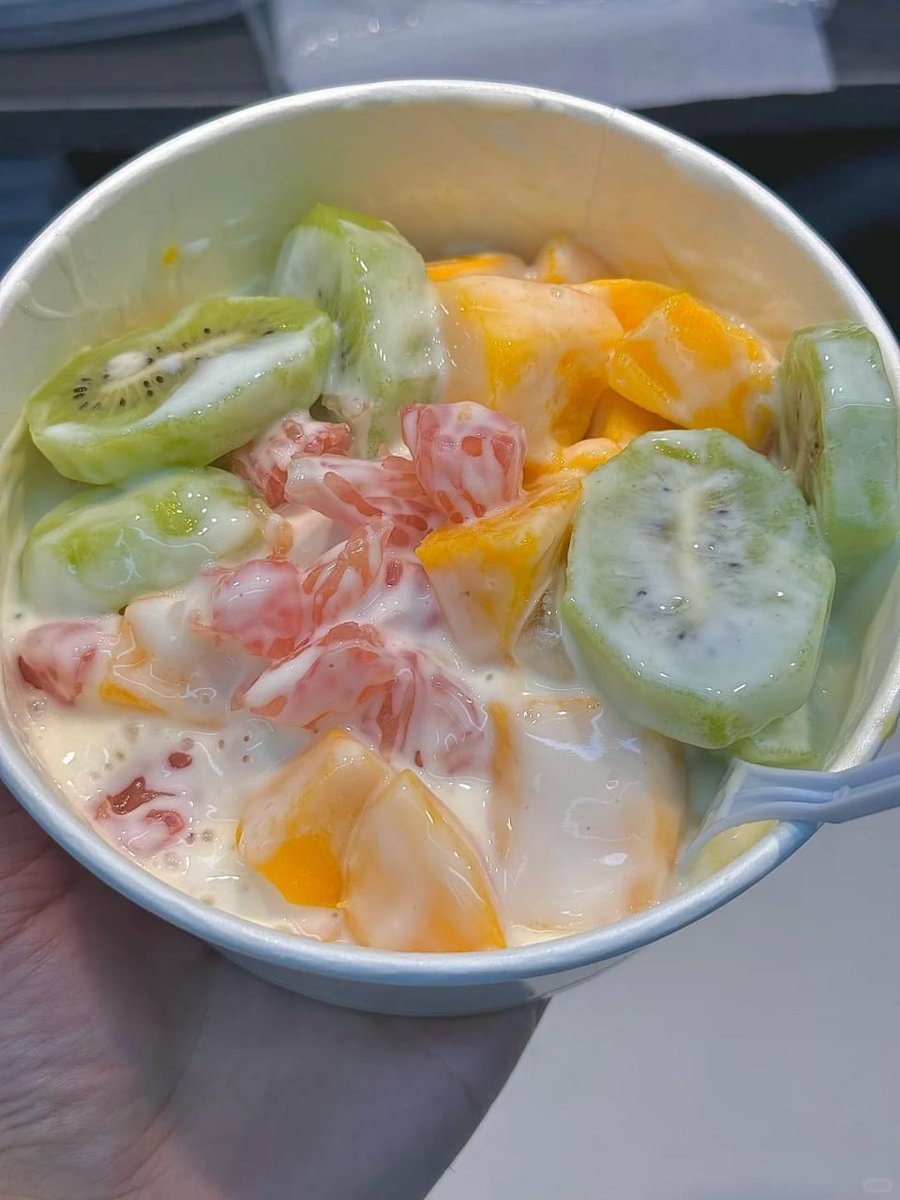 Có ai ăn cùng tôi không lol