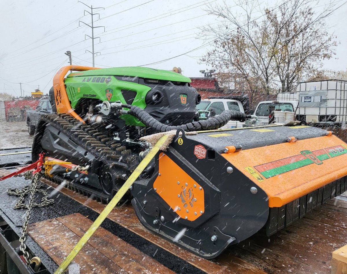 GreenClimberNA's tweet photo. Schedule a demo and Green Climber can be on the way to you - ready to revolutionize your landscape #GreenClimber #GCNA #EquipmentDemo #Mower #AutonomousMower https://t.co/uErkB8Uv6h