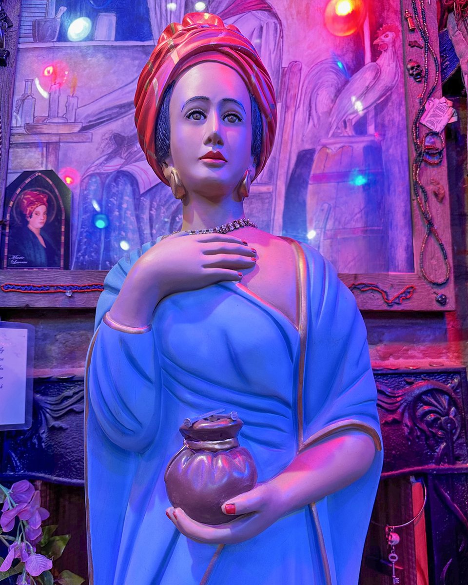 MLHouseofVoodoo's tweet photo. In many cultures you can find altars and shrines of dedication, mostly honoring deities, spirits &amp; ancestors beyond the veil.

Our altar to Marie Laveau is one such place to leave offerings &amp; petitions to this powerful Voodoo Queen, an ancestor of our magical city. https://t.co/V2WOFU6cIk