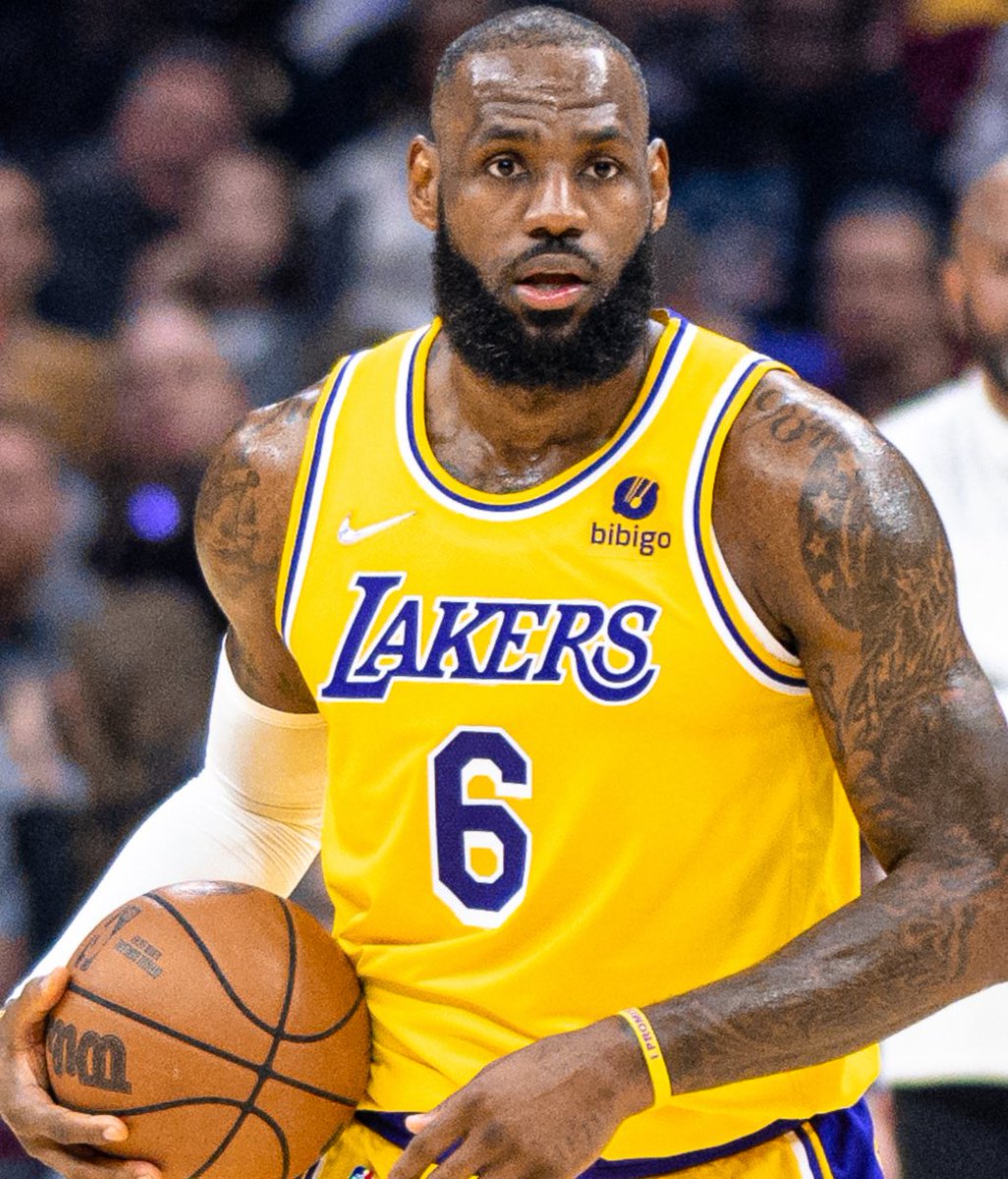 Le Bron James a envoyé un maillot à lui à Zlatan…
Zlatan lui a renvoyé signé!!🤣🤣🤣🤣🤣🤣🤣Zlatan c’est trop un tueur!!!!🤣🤣🤣🤣❤️