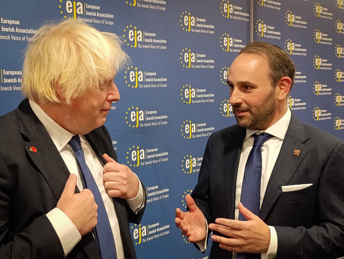 MichaelFreilich's tweet image. A great privilege to have @BorisJohnson join the @EJAssociation Symposium to address the alarming rise of antisemitism across Europe.
“We need leadership to take a hands-on approach,” said the former British Prime Minister.

#EJAAuschwitz2025 #EJA