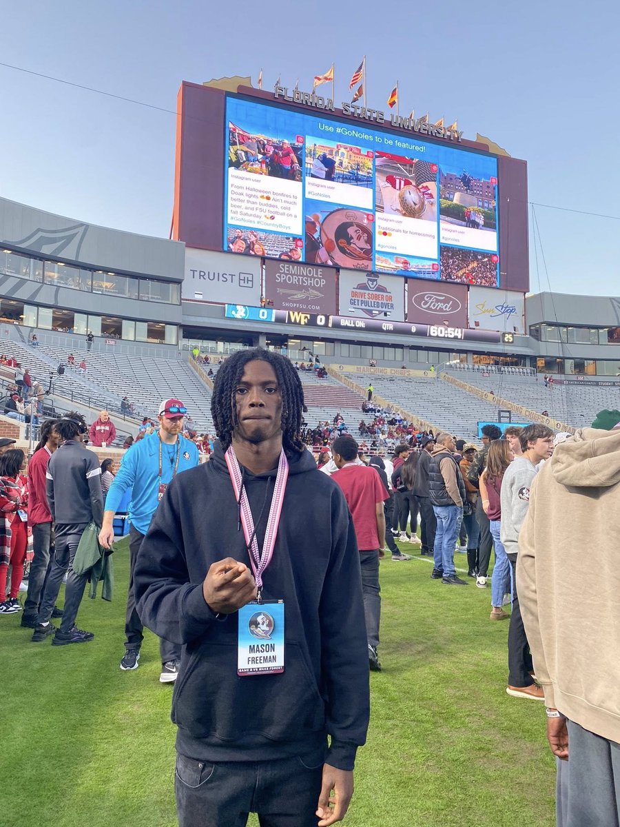 d1_masonfreeman's tweet image. Had a great time at the Florida State game vs Wake Forest! Glad to coach Norvell. Can&apos;t wait to be back!
#NoleFamily | #keepclimbing  

@FSUFootball @Coach_Norvell  @ChuckCantor
@CoachT_HarrisJR @_DJDaniels @FSUCoachTW
@evancooper2 @TomLoy247 @ChadSimmons_
@samspiegs @adamgorney…