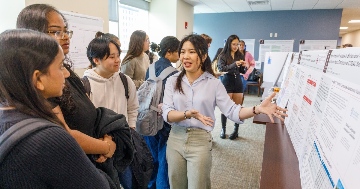 Brown_SPH's tweet image. Each year #BrownMPH students gather to share the results of their applied public health projects at the MPH Practicum Poster Presentation. Congratulations to all 93 students who presented on Friday! You&apos;re already making an impact. #learnbydoing