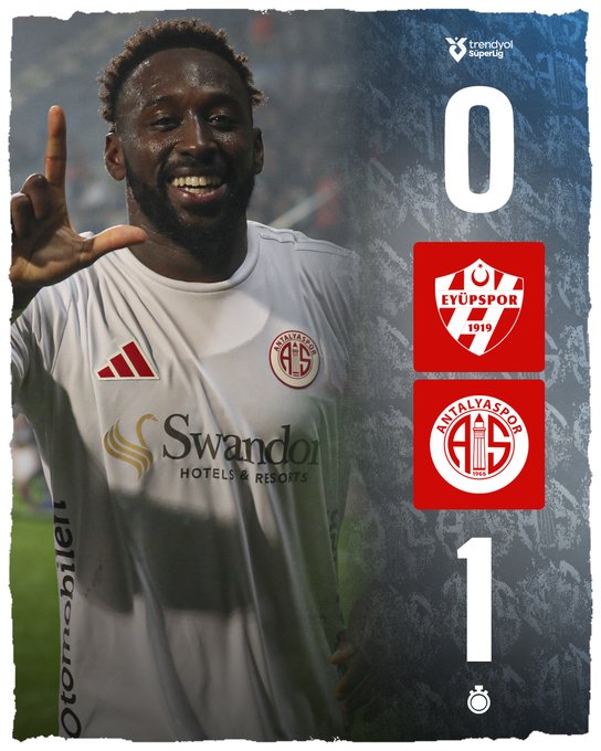 G42hAJyXAAAsd5c?format=jpg&name=small