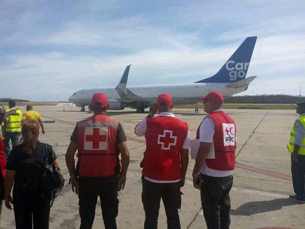 jagan_chapagain's tweet image. A charter flight from the @IFRC landed in Santiago de Cuba on Sunday, 2 November, carrying the first 20 tons of humanitarian aid for people affected by Hurricane Melissa. The cargo includes kitchen, hygiene, and bedding kits, blankets, mosquito nets, solar lamps, shelter tools…
