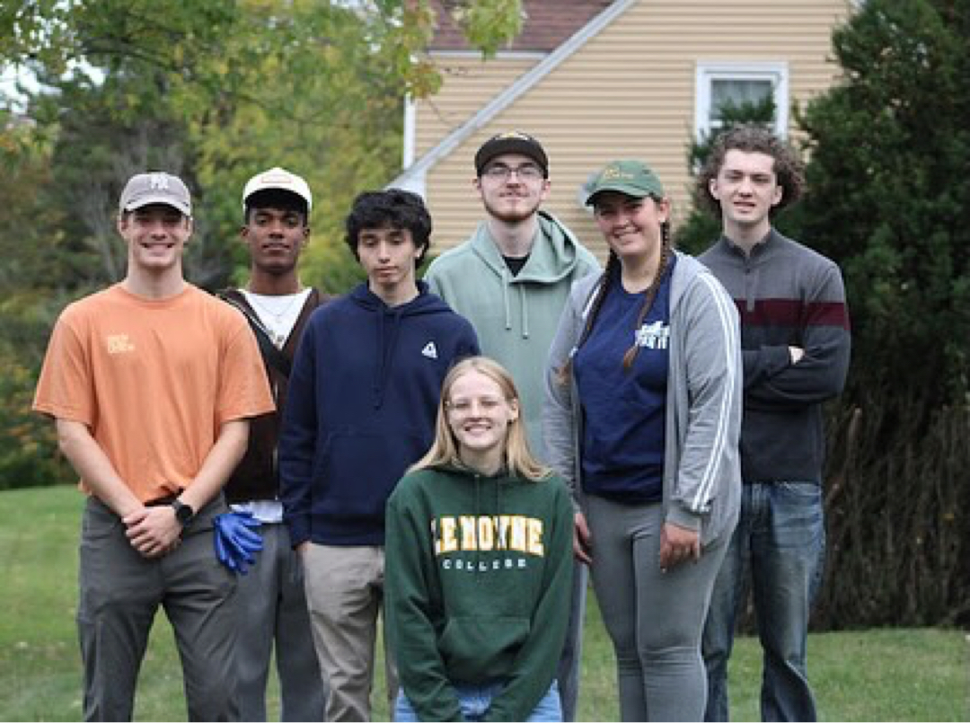 Giving back to the community, showing our creative side, and making new connections took center stage in this week's Life on The Heights.