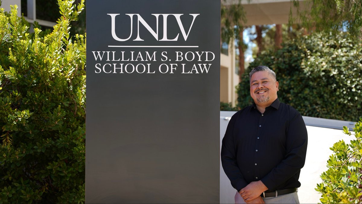UNLVINGG's tweet image. We’re thrilled to announce that 🎓 Joe Marmon (Pueblo of Laguna) has been awarded the prestigious 2025–2026 Yuhaaviatam of San Manuel Nation Scholarship — a full-tuition award at Boyd Law honoring his passion for tribal gaming &amp;amp; governance! 🌟🙌🏽🔥 #NativeRepresentation #BoydLaw