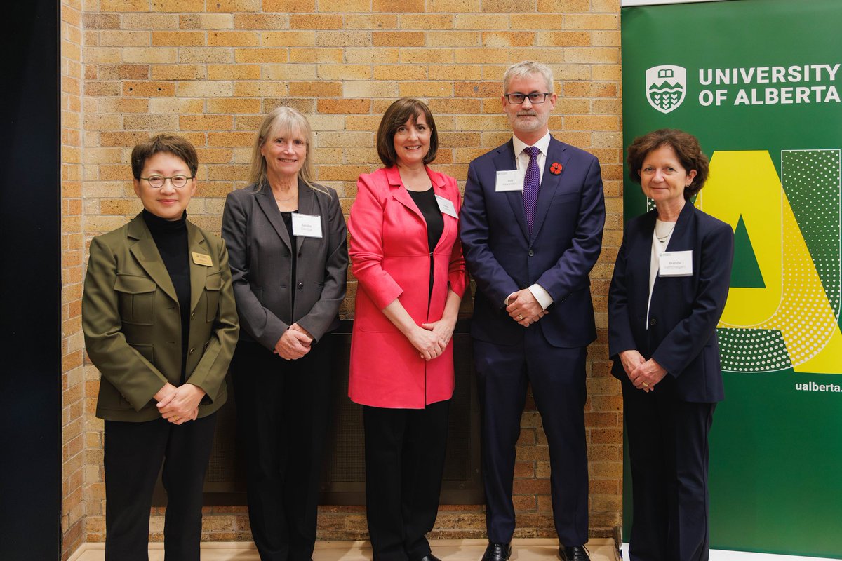 UAlberta's tweet image. The newly named Stollery Children’s Hospital Foundation Innovation Laboratories celebrate more than $85.5M in support for women’s and children’s health research through @wchri_ualberta.

A space where discovery begins and futures are changed. ualberta.ca/en/giving/why-…