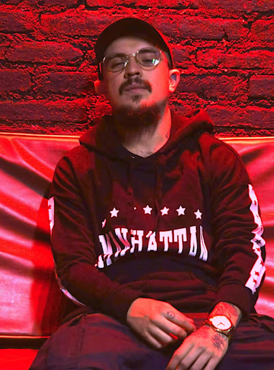 KaorukoWaguri32's tweet photo. últimamente ando escuchando mucho #Proff tiene muy buenas rolas así q toda esta semana tendrán temas de el junto con otras canciones de rap de otros del mismo genero https://t.co/FEN2JXMAkb