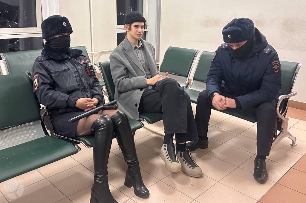 расходы государственного бюджета на культуру и образование в окружении расходов на нацбезопасность