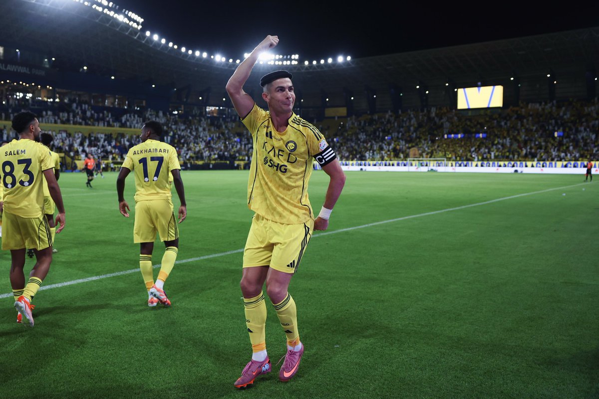 اللي يردون الاضافة .. هات تم .. وضيفوا بعض💛
#النصر