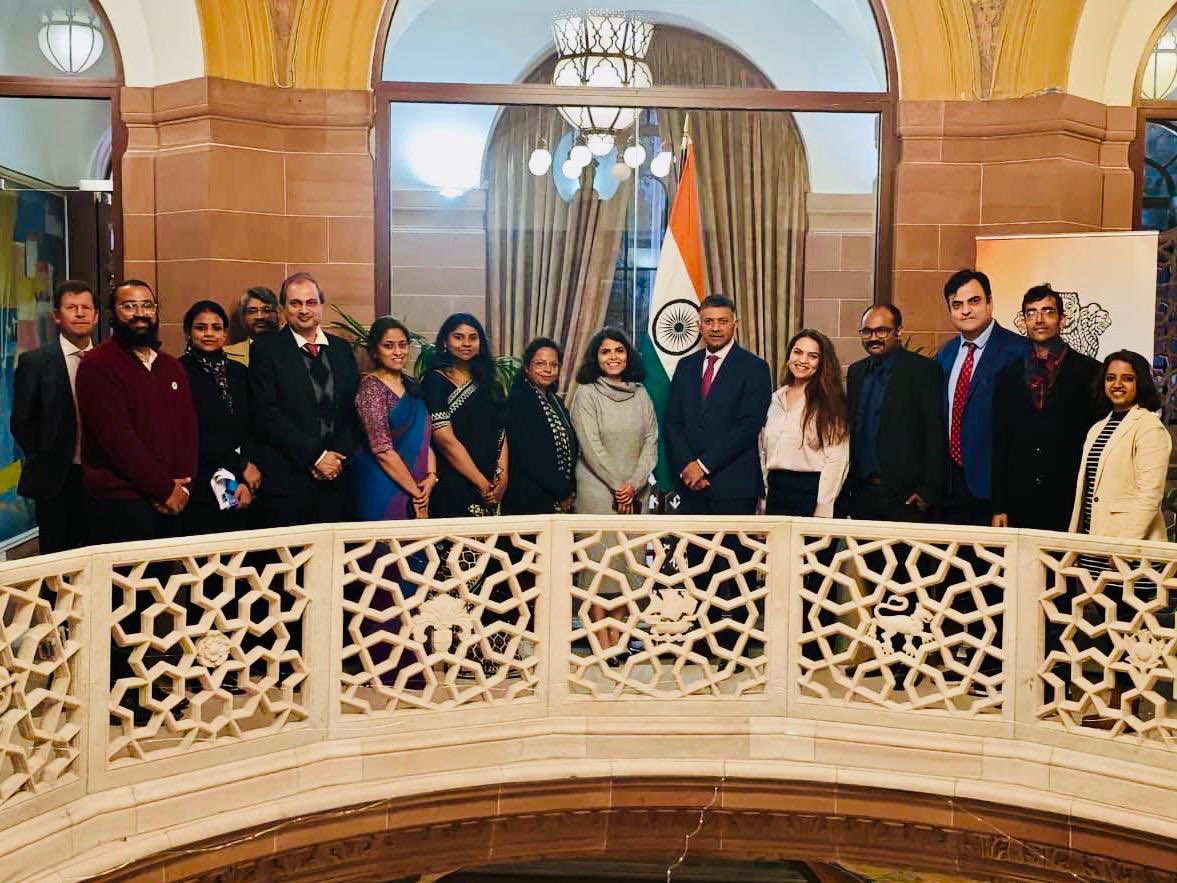 Dialogue on Leadership and Learning: HC <a href="/VDoraiswami/">Vikram Doraiswami</a> met 12 #Chevening Gurukul Fellows from India and Richard Briant, Emeritus Fellow, <a href="/StCrossCollege/">St Cross College</a>, <a href="/UniofOxford/">University of Oxford</a>. Inspiring conversations on leadership, learning, and the forward-looking India–UK knowledge partnership!
#IndiaUK