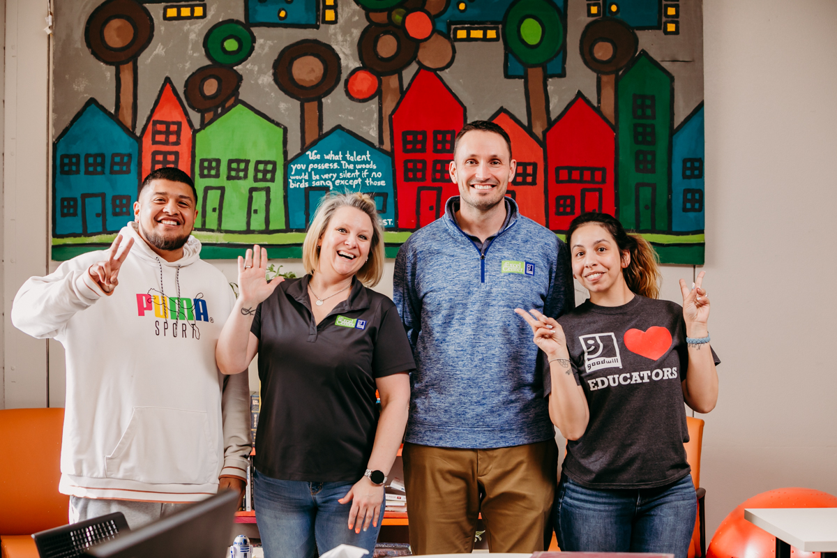 TheExcelCenter's tweet image. 💚We’re so grateful for our amazing team! 💙

As we celebrate National Gratitude Month, we want to give a huge thank you to our teachers and support staff for their hard work, dedication, and teamwork. You make a difference every single day! #GratitudeMonth #TheExcelCenter