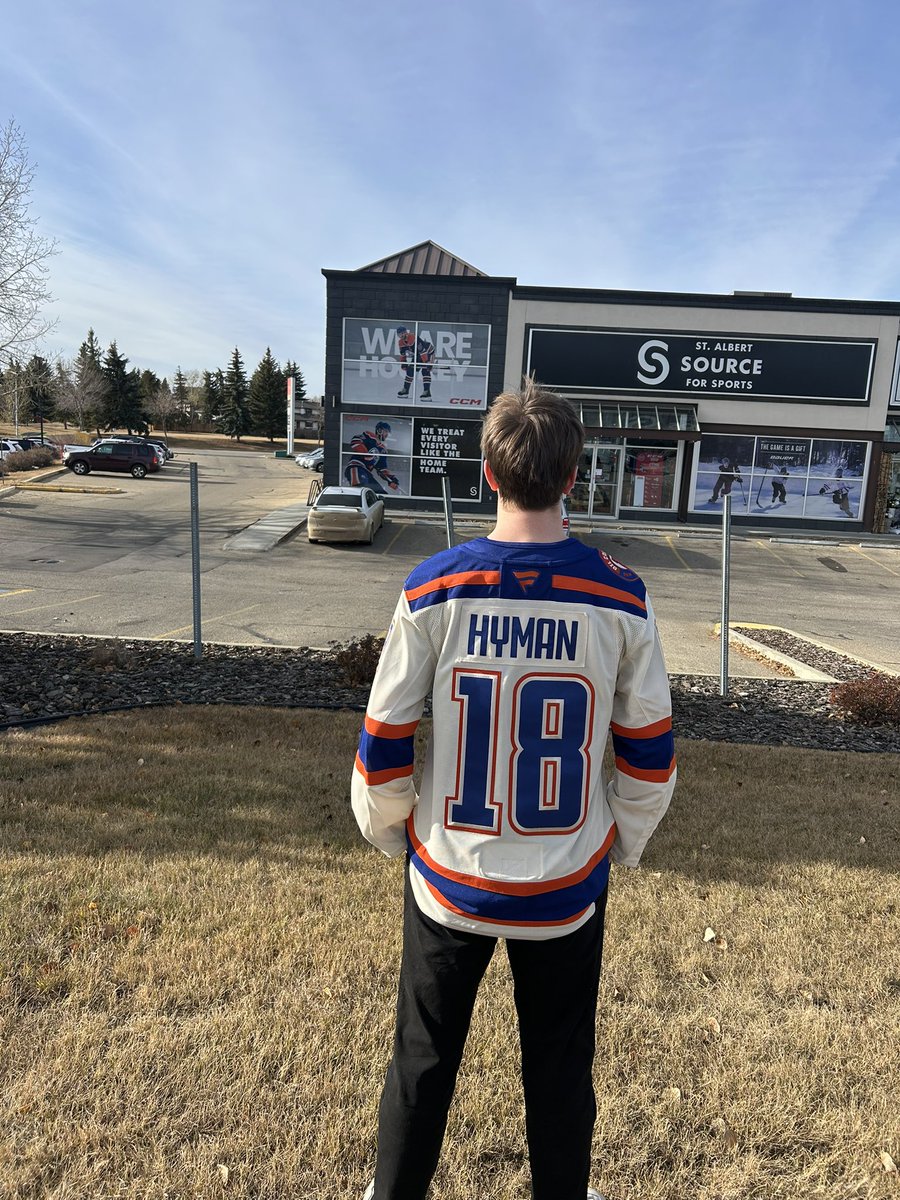 SFSstalbert's tweet image. The new Oiler 3rds are in stock! 
We’ve got multiple player options available, plus blanks in both Premium and Breakaway styles.
Come grab yours today and rep the blue &amp;amp; orange! 🔵🟠 #LetsGoOilers