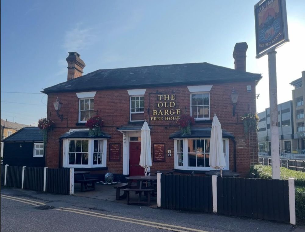 🌿 Hertford Drop-in at The Barge

Drop by for a drink and some Green discussion. Everyone welcome!  

📅 Thursday 6th November  
🕢 From 7:30 pm 
📌 The Old Barge, Folly, Hertford, SG14 1QD