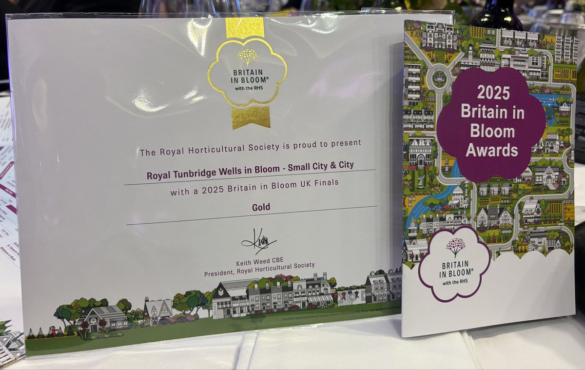 RTW in Bloom tweet media