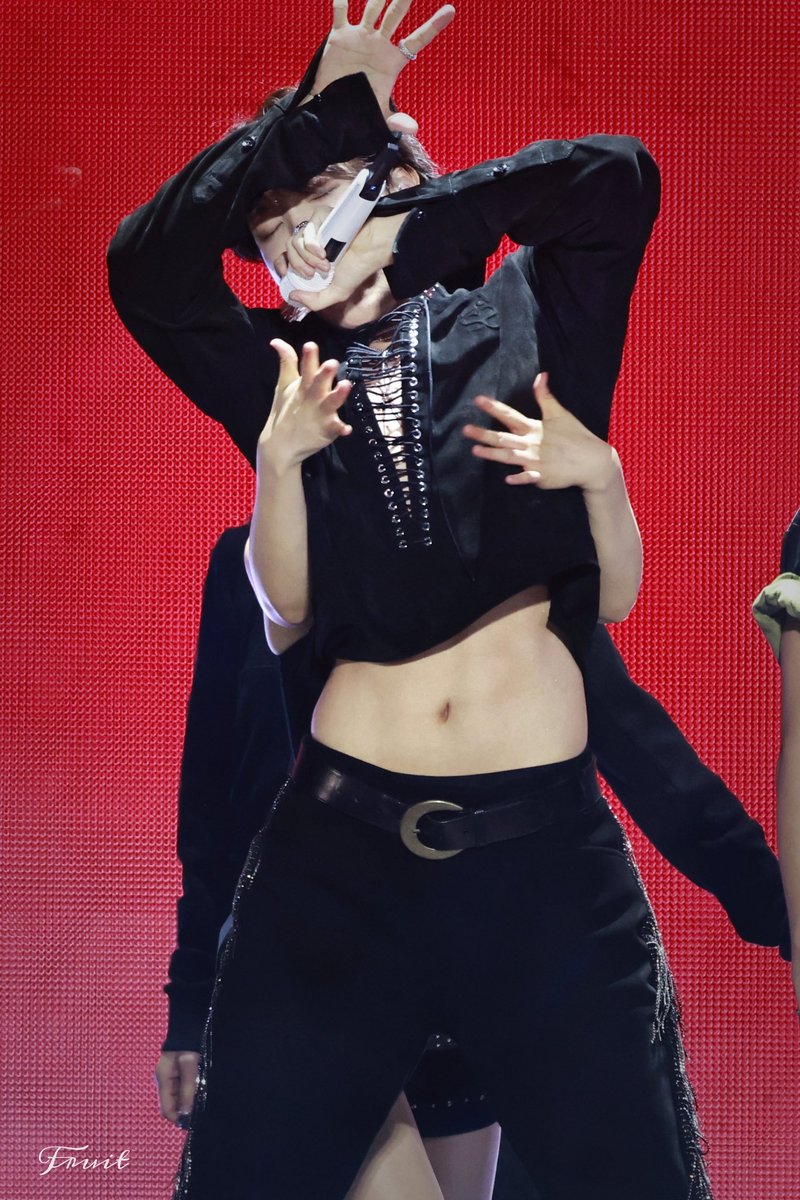 I vote #jhope for #2025MAMAVOTE