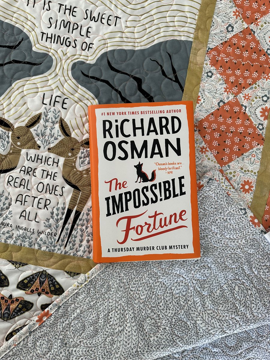 VGDesigns's tweet image. Enjoy the sunny days, even in Fall, with an orange bookish quilt! 📖🧡 We are excited to listen to the next installment of this mystery series as we quilt, and loving the orange color scheme this season. 

victoriagleasuredesigns.com 🧡