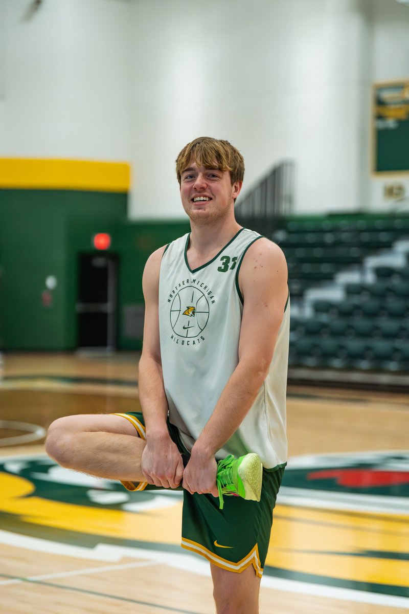 NMUMensBBALL's tweet image. Repetitions.