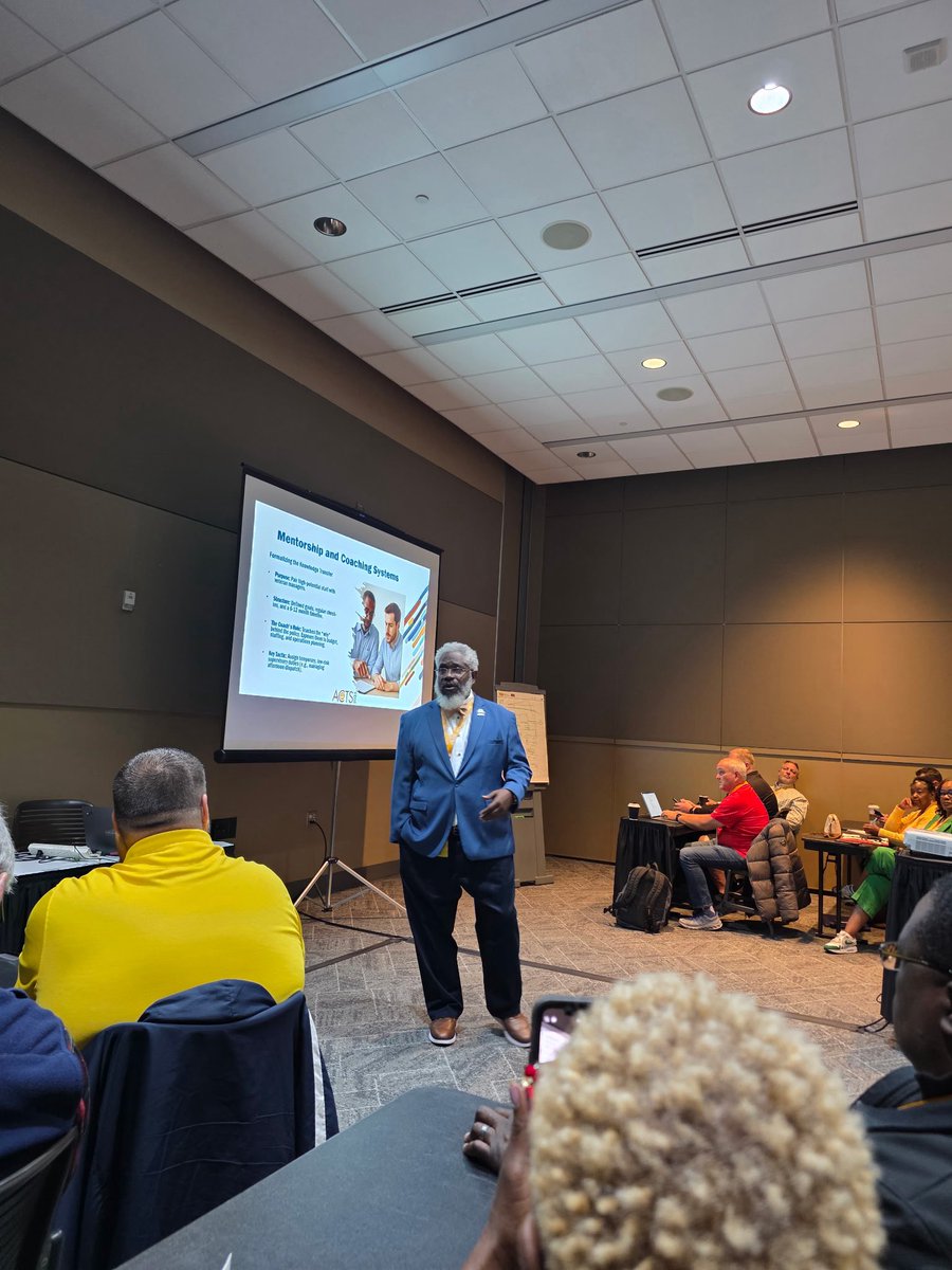 Drive4DeKalb's tweet image. Proud moment yesterday as our Director @BrownBernando delivered a standout session at NAPT. It was standing room only.
The response from attendees was overwhelming. Great job and well deserved recognition for DCSD!

 #SchoolTransportation #DrivingForward #LeadingTheChange