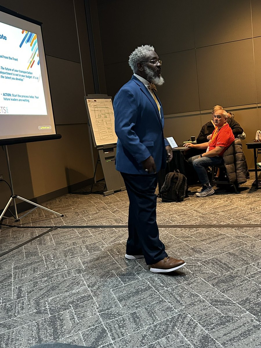 Drive4DeKalb's tweet image. Proud moment yesterday as our Director @BrownBernando delivered a standout session at NAPT. It was standing room only.
The response from attendees was overwhelming. Great job and well deserved recognition for DCSD!

 #SchoolTransportation #DrivingForward #LeadingTheChange