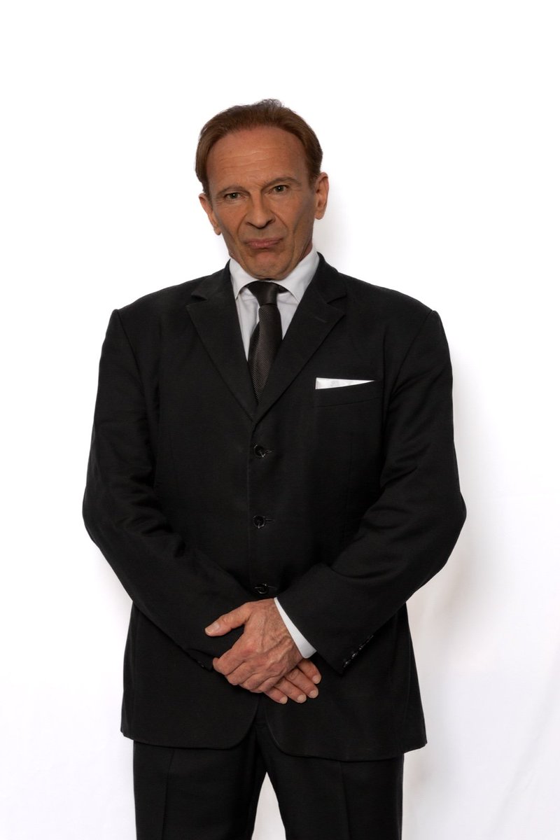 René-Pierre boyer  saison 2025 -2026
riche avec une actualité artistique théâtrale et cinématographique à  Succès!