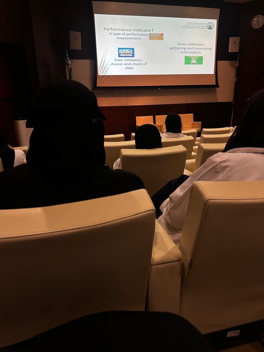 DPTLayan's tweet image. Research centre randoms ✨✨✨