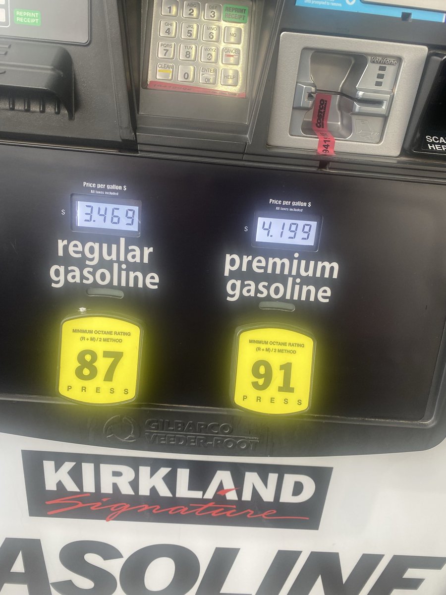 Ehoo32's tweet photo. @TONYxTWO You must live in a small town in Iowa. Here in Avondale, Arizona, Costco gas. https://t.co/1PGpBhhrvz
