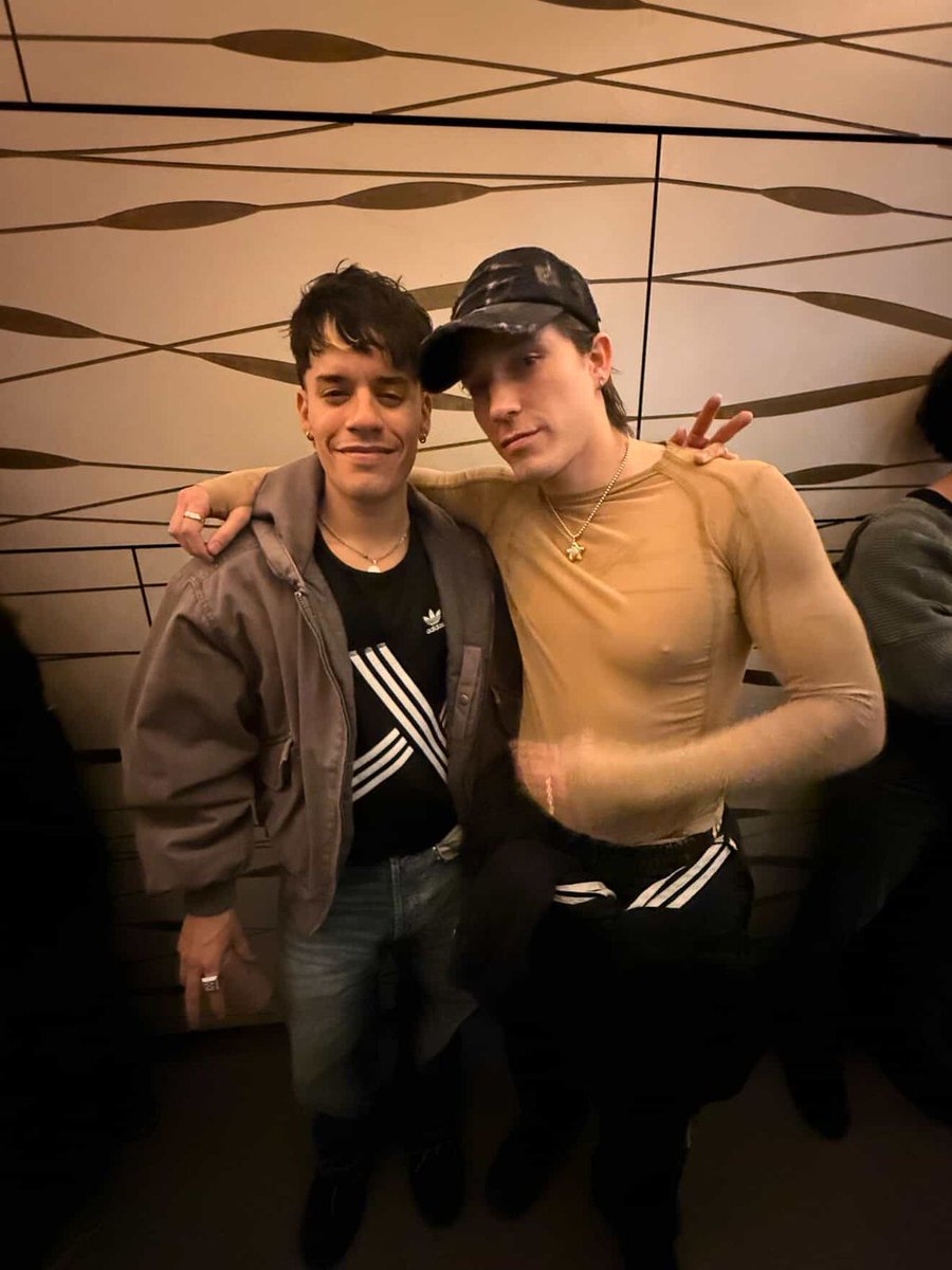 me quiero tatuar esta foto 🙏🏼