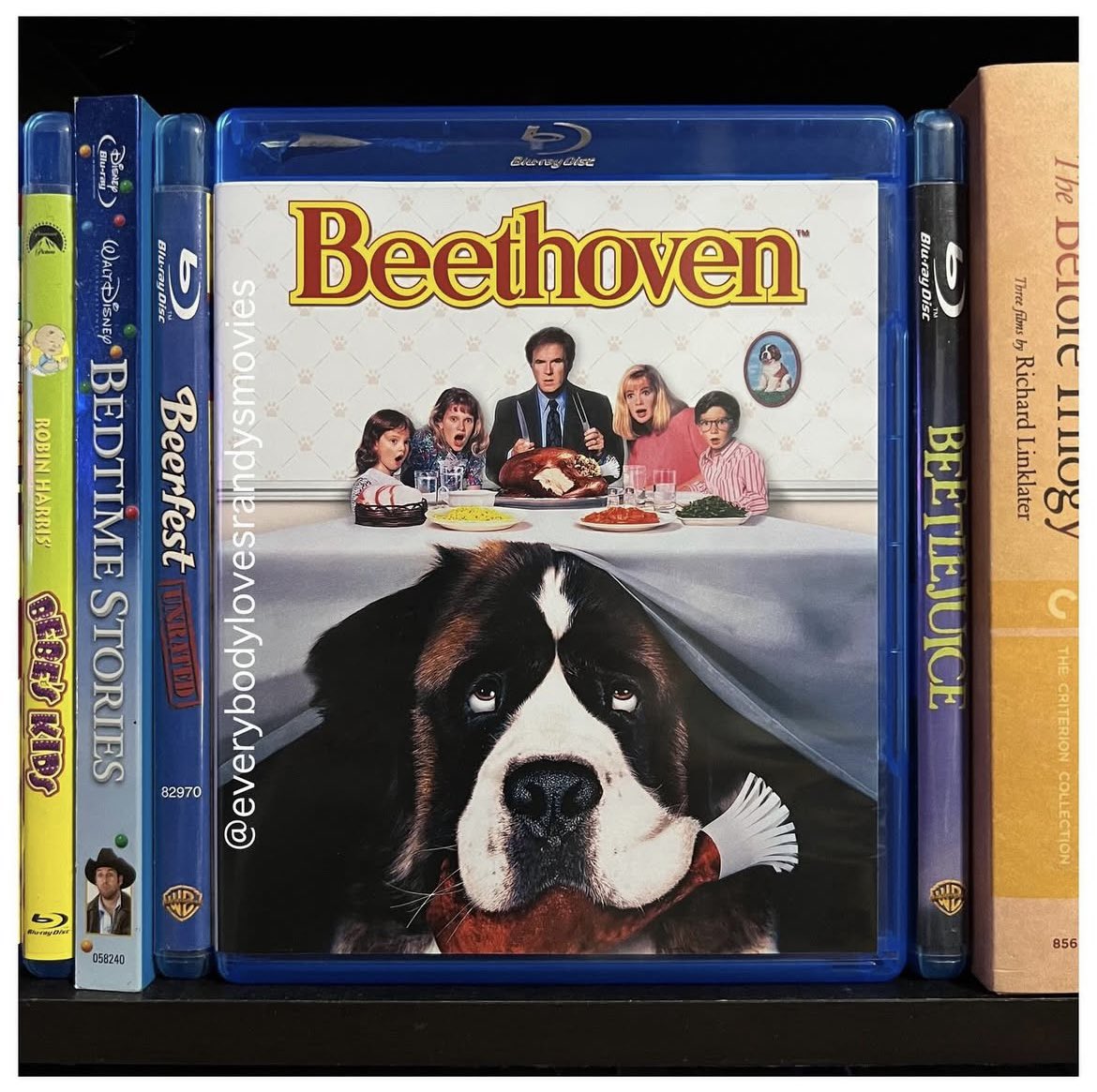 RandysMovies's tweet photo. Movie: #Beethoven (1992) 

Starring: #CharlesGrodin #BonnieHunt #DeanJones #NicholleTom #ChristopherCastle #SarahRoseKerr #OliverPlatt #StanleyTucci #DavidDuchovny #PatriciaHeaton

Directed By: #BrianLevant

#BluRay 
#MovieNerd 
#MovieCollector
#BluRayCollection 
#MovieCollection 
#MovieBuff
#PhysicalMedia 
#FilmTwitter