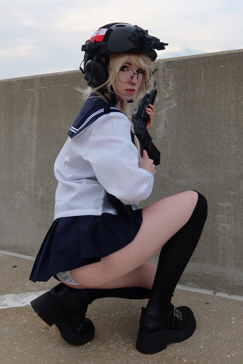 sushiflvredmilk's tweet photo. Remembering when I got the cops called on me for this https://t.co/TbDAc2LX1R