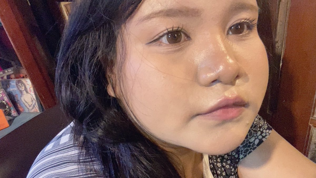 มอมนิดหน่อย