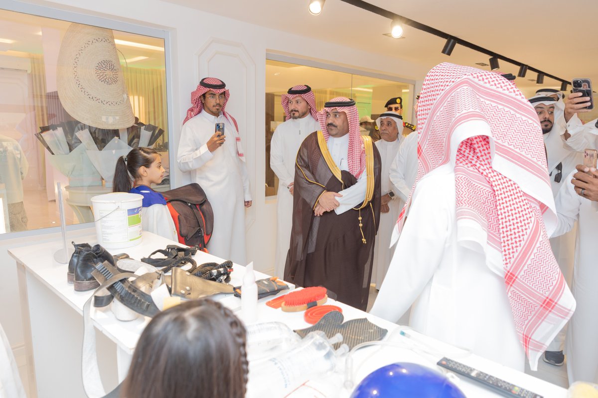 تتقدم إدارة ميدان الأمير فيصل بن خالد للفروسية بمحافظة المجمعة بالشكر والتقدير لــ  "  اكاديمية مسار الفروسية  " على تواجدهم في حفل اليوم ومشاركتهم بركن مصاحب لحفلنا اليوم  .
<a href="/nadi_masar/">أكاديمية مسار الفروسية</a>