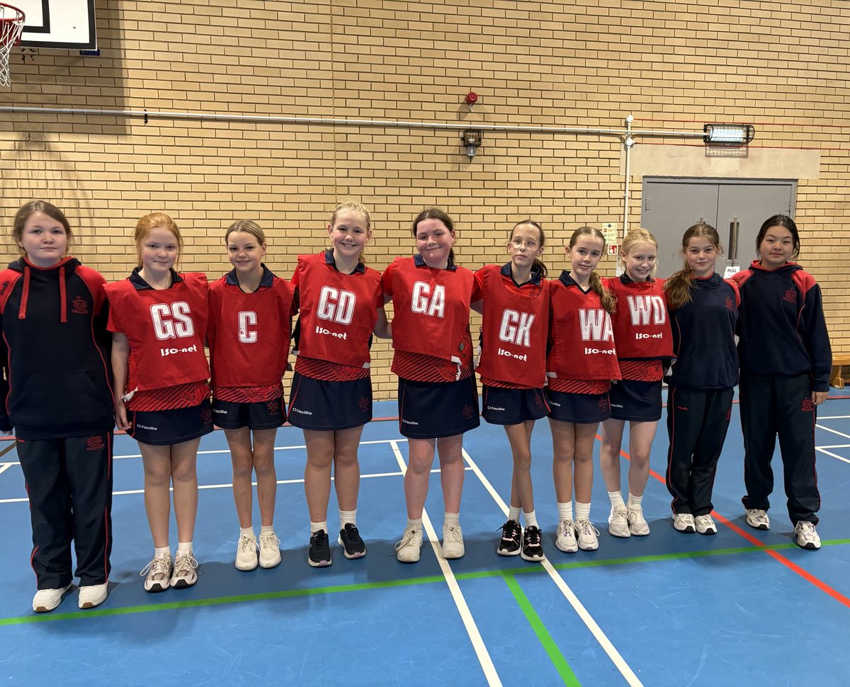 Great netball match for the Y8B team today! 💪 So much improvement in movement throughout the court and basic skills — all of which helped secure the win! 👏 Congratulations to POM Ellen 🙌🙌