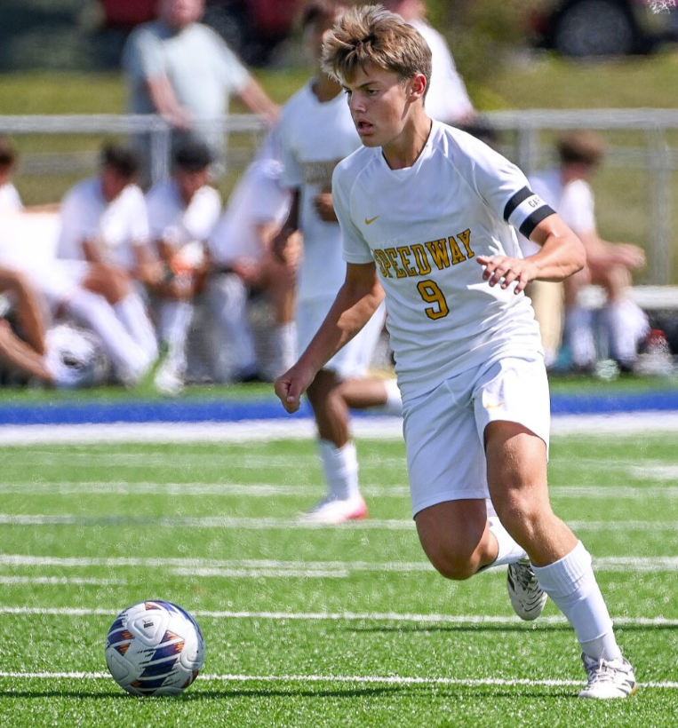 Congrats to Senior Joey Heaviland for being named to the All-Marion County Soccer Team.

The team is selected by the Marion County coaches and Joey received the most votes of all players.

Congrats Joey!