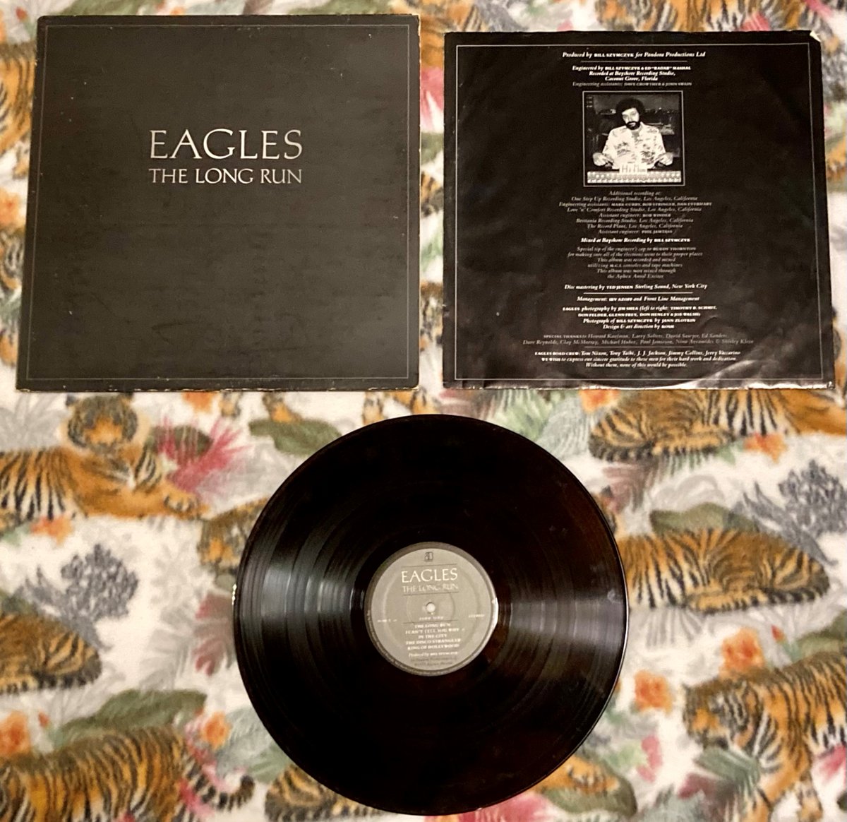 1023WBAB's tweet photo. Today in 1979 #TheEagles hit #1 on the charts with their album #TheLongRun It stayed #1 for the rest of the year. What is your favorite #Eagles album? - @JoeRockWBAB #Rock #ClassicRock #Vinyl #RockOnRock #TodayInRock #WBAB https://t.co/1j2VhORqsh
