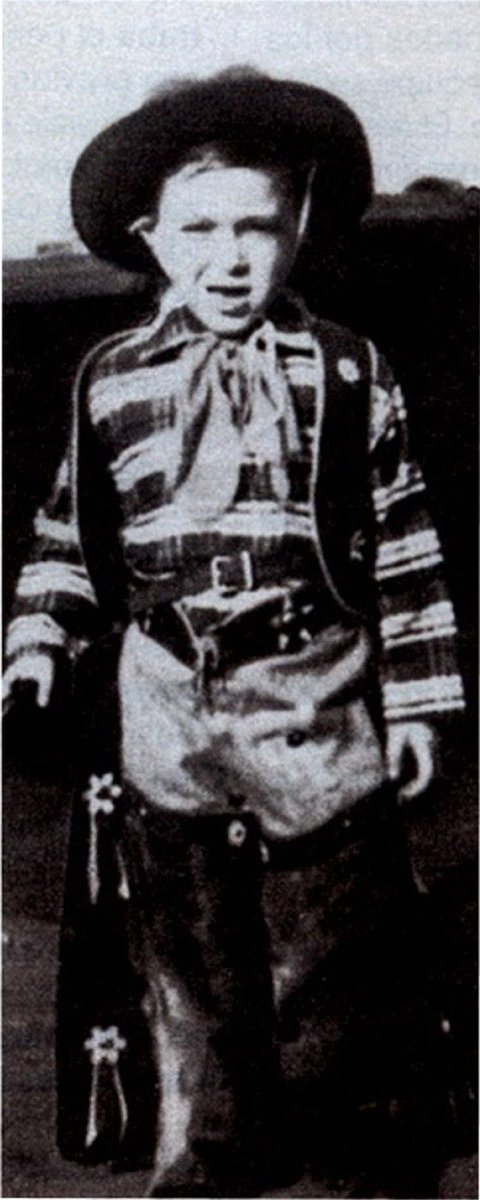 ⋆ ˚。 val ⋆୨୧˚ 💭 tweet media