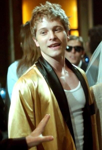 SIFASENTIRE's tweet image. she has found the most unbelievable pictures of @secundofIIio.

   interesting, even, she would say.
   actually... no. scandalous.