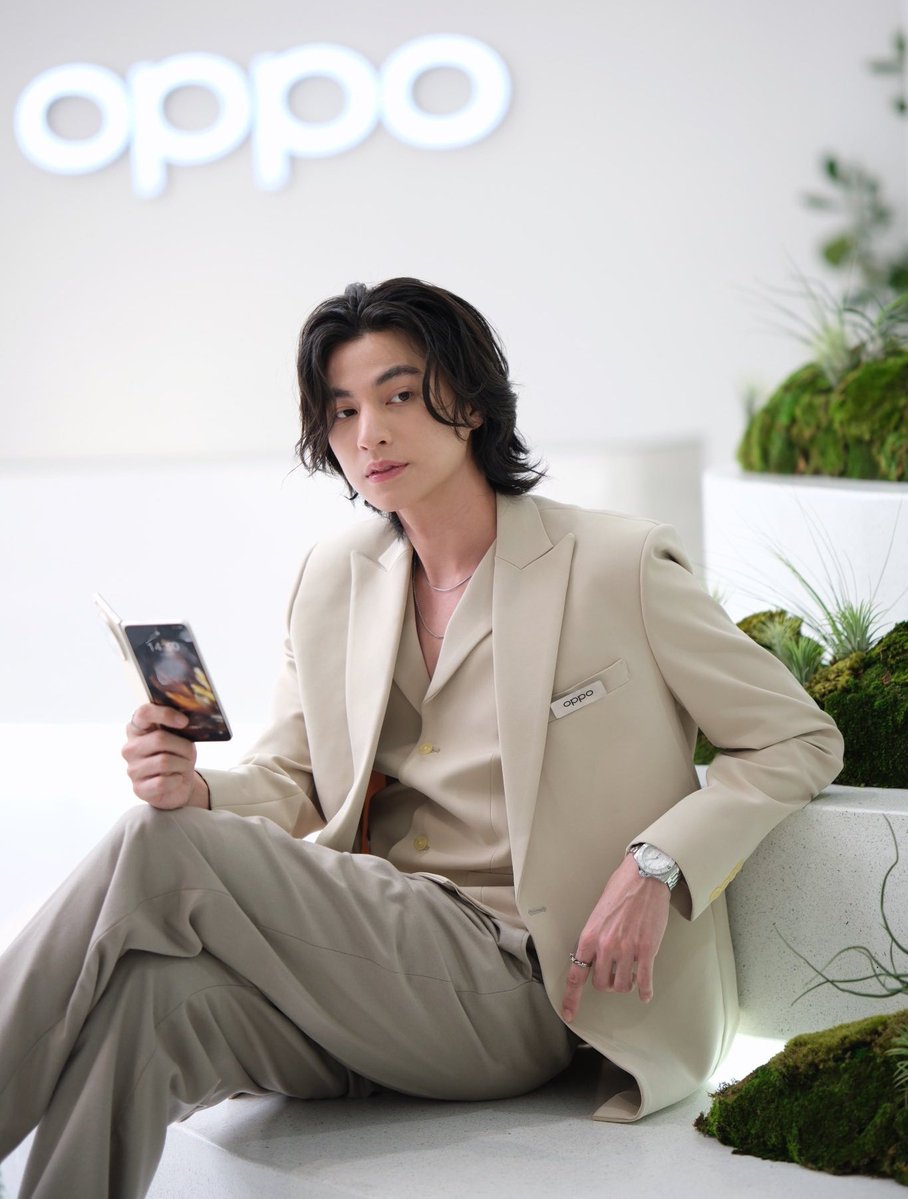 phaengnet's tweet image. #NETIZENSREPORT #GULFKANAWUT for Asian Celebrity of the Year #ACOTY2025 #ACOTY2025GULFKANAWUT
@thenreport @gulfkanawut