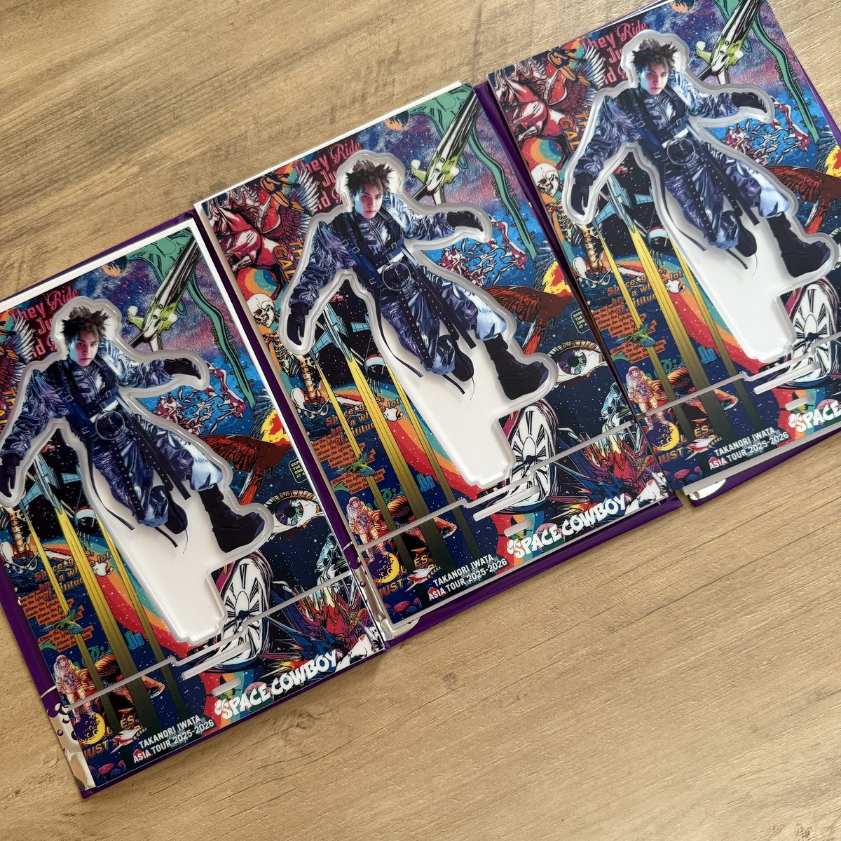 ckpr_1's tweet photo. Takanori Iwata ASIA TOUR 2025-2026 "SPACE COWBOY"  🚀
岩田剛典 グッズ アクスタ フォトカ 交換

譲 ▶ 1.2枚目
求 ▶ 3.4枚目 

郵送にて交換可能な方
お写真付きでリプorDM
お待ちしております👏🏻
よろしくお願いします🌈 https://t.co/au6LFJaxEi
