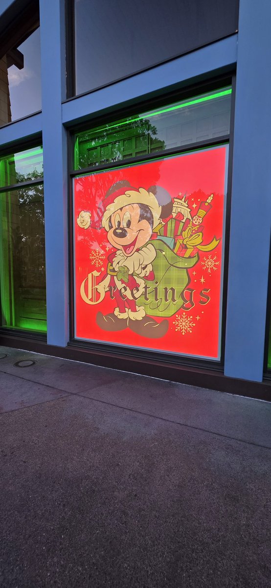 Parks And Cons tweet media