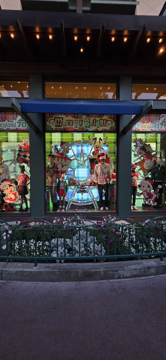 Parks And Cons tweet media