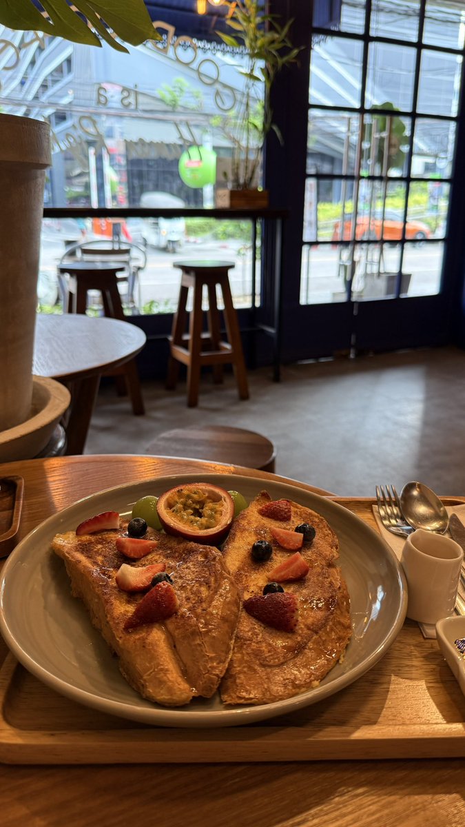 朝ごはんよ。ｺｯﾌﾟﾝｶｰ