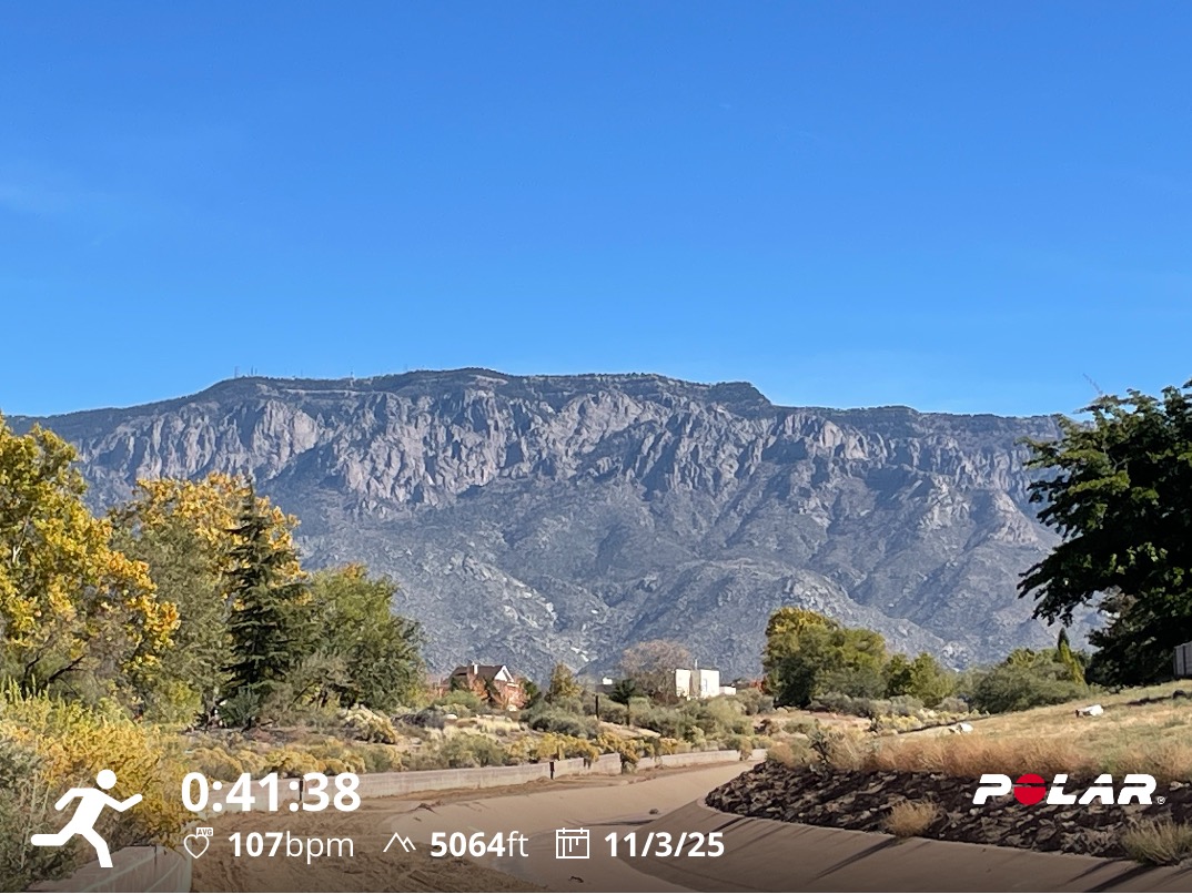 Howtobefit's tweet image. I am so blessed to live in Albuquerque and to be able to see the Sandia Mountains every time that I look east!