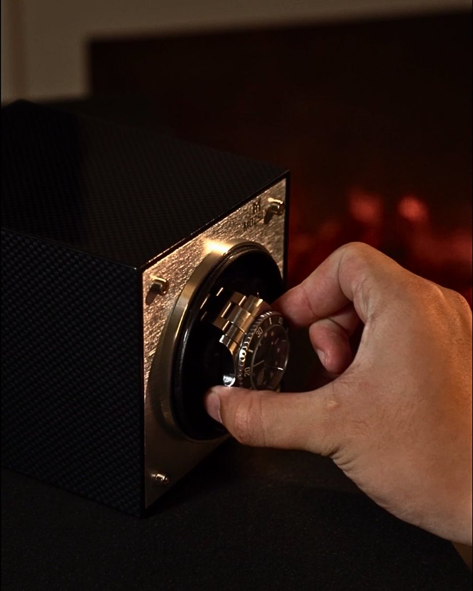 mozsly51388's tweet image. Every detail speaks of precision.
MOZSLY brings your automatic timepiece to life in style.
#mozsly #mozslywatchwinder #watchwinder
#watchcollector #watchlover #watchwinders #luxurylifestyle #automaticwatch #watchdisplay #horology #gentlemanstyle #watchenthusiast #wristwatchcheck