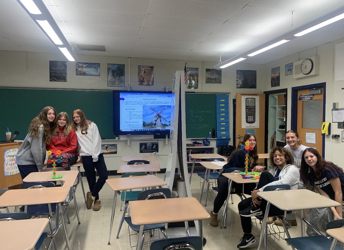 GloucesterGHS's tweet image. Through a gear block activity, AP Research students discovered that explicit instructions are vital for a successful replicable methodology in their research paper. #LionsLearning