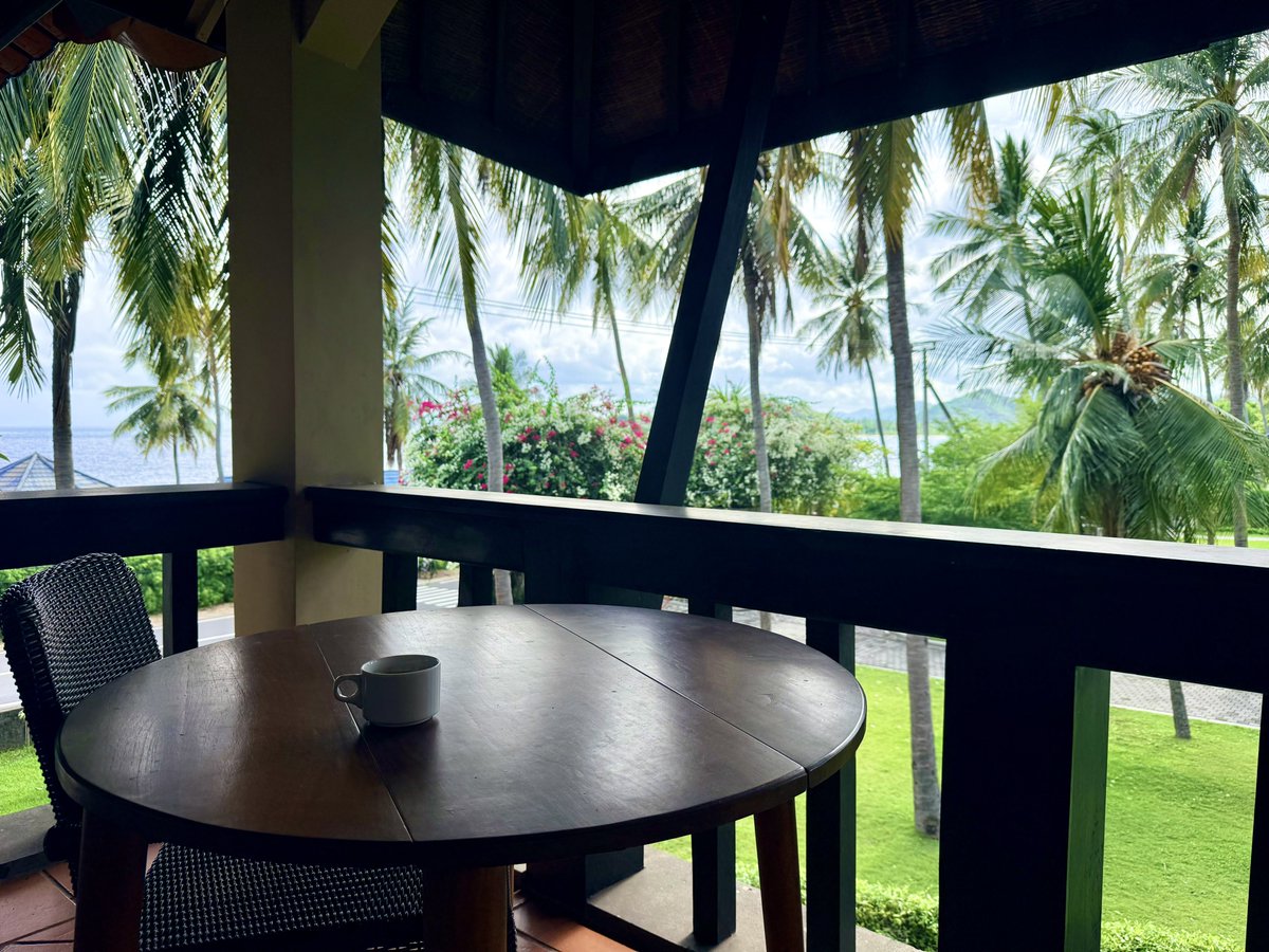 KenchanISGCPA's tweet image. おはようございます。

今の気温は29℃。
石垣島よりもちょっと暑い夏のロンボク島です。

今日もよろしくお願いします🏝️

#ロンボク島 #視察中 #沖縄離島の会計士 #企業公式が朝の挨拶を言い合う