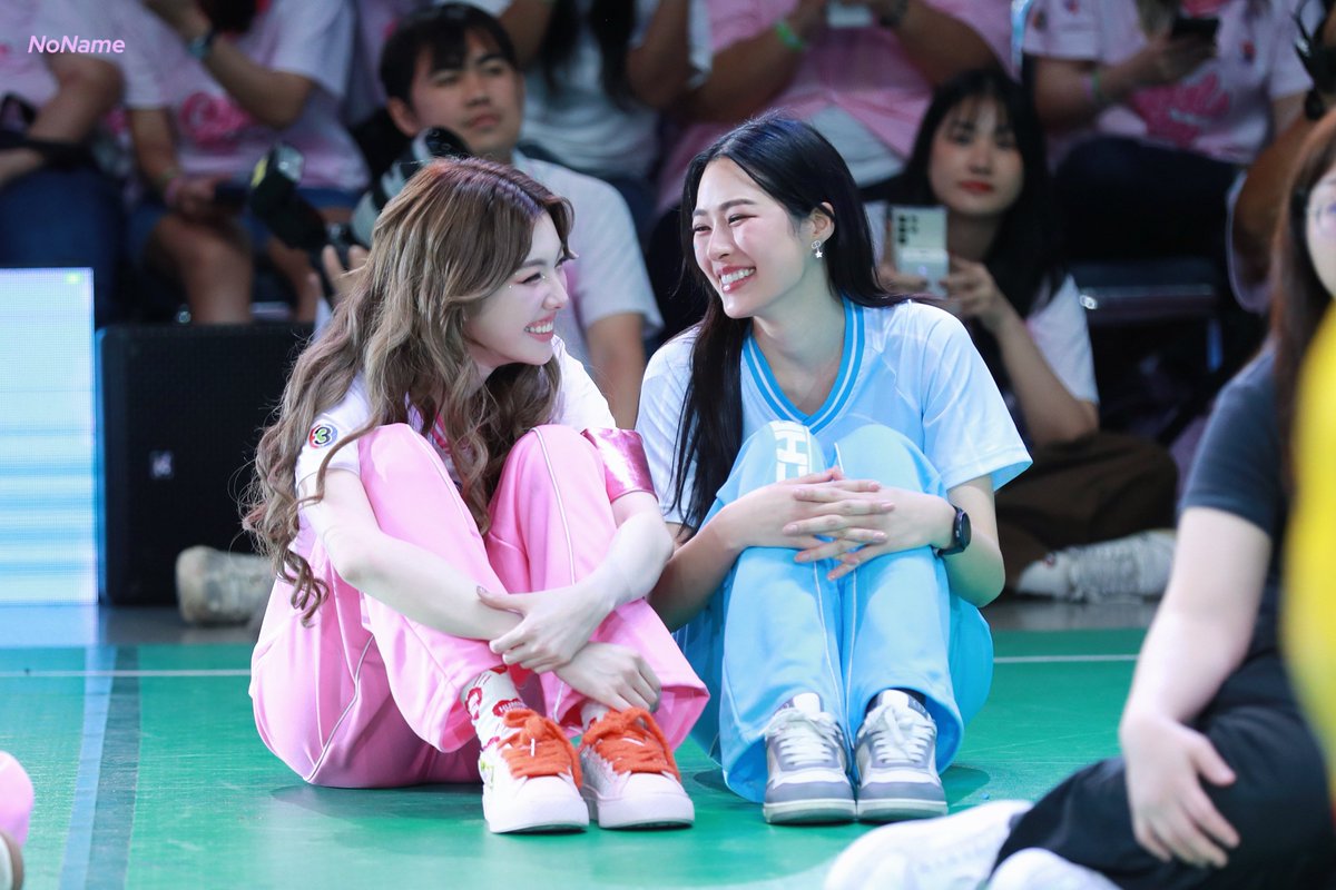 Haibonaohuhu's tweet image. ‼️VÌ SAO LINGORM KHÁC
Hay vì sao các cúp le khác sẽ rất khó 'sao chép' công-thức-hóa-học của LO
(Viết lại, mở rộng từ một bài cũ đã mất từ 8/12/2024)
Có một thứ ở LingOrm mà khó có "công thức GL" nào có thể copy được, cả 2 bộ não chúng tui gọi đó là…