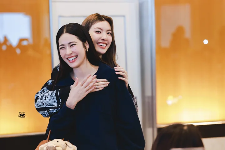 Haibonaohuhu's tweet image. ‼️VÌ SAO LINGORM KHÁC
Hay vì sao các cúp le khác sẽ rất khó 'sao chép' công-thức-hóa-học của LO
(Viết lại, mở rộng từ một bài cũ đã mất từ 8/12/2024)
Có một thứ ở LingOrm mà khó có "công thức GL" nào có thể copy được, cả 2 bộ não chúng tui gọi đó là…