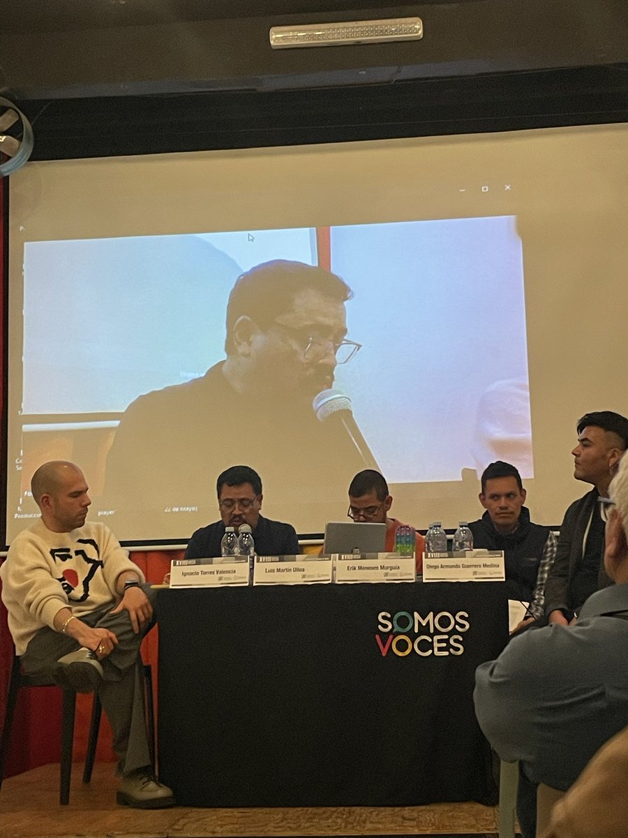 En el XVIII Seminario Histórico LGBTTI+ Mexicano Xabier Lizárraga Cruchaga. Atento a las palabras de <a href="/ig_torres/">IgTorres 🏳️‍⚧️🇵🇸🏳️‍🌈</a>, <a href="/luismartinulloa/">Luis Martín Ulloa</a> y <a href="/eroerny/">Ernesto Reséndiz Oikión</a> en <a href="/SomosVocesMX/">Somos Voces</a>. 🌈🥰